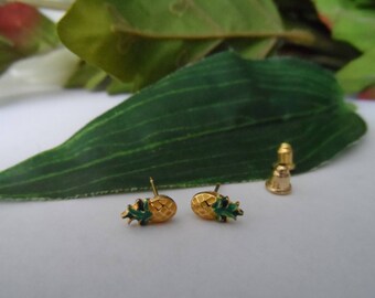 Pineapple stud earrings, girls stud earrings,girls birthday gifts, fashion earrings, stud earrings, pineapple earrings