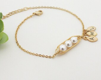 Initial bracelet, Personalized 3 Peas in a Pod bracelet, 3 leaves Initial, Mom, Mother, Mother's Day