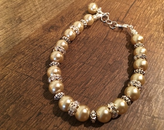 Beige Pearls Bracelet with Lobster Claw for Women