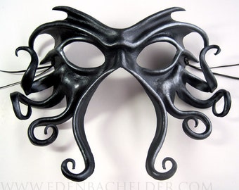 Cthulhu leather mask, hand-painted in metallic black and silver, Halloween