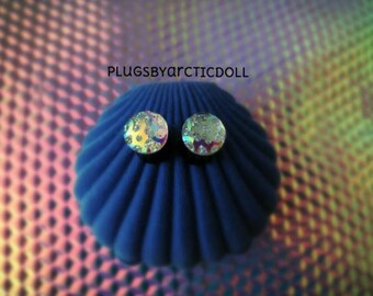 Pair of plugs 8mm iridescent crop circles