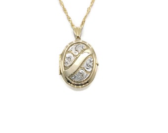 Gold Locket Necklace, Gold Locket, Gold Oval Locket, Vintage Locket, Locket Pendant, Photo Locket, Oval Locket, Large Locket, Mother's Day