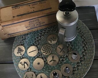 Vintage Mirro Cookie Press with plates/tips in original box