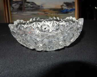 PRESSED GLASS BERRY Bowl