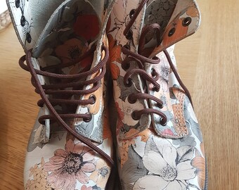 Dr. Martens Floral Flower Boots Rare
