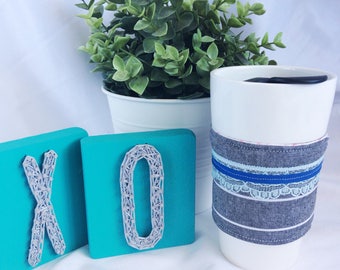 Lined coffee cup cozy/sleeve