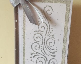 Here i have a pack of six Christmas cards