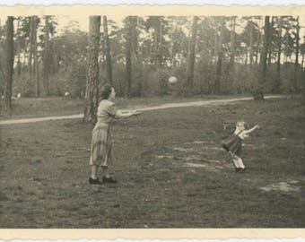 Game of Catch: Vintage Snapshot Photo (712631)