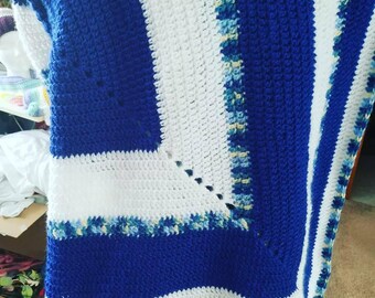 Crocheted Closed Granny Square Lapghan