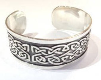 Gents wide Celtic cuff bangle