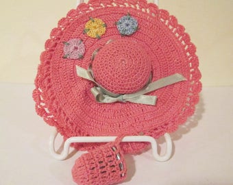 Vintage Crocheted Hat Thimble and Needle Pin Holder Hand Made 1940s