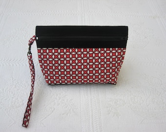 Clutch with removable strap, black and cotton canvas red, black and white