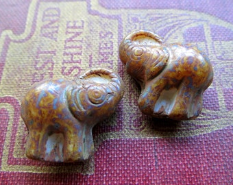 SALE EARTHtY TRUMPETEERS . Czech Picasso Glass Beads . 21 mm (4 beads)