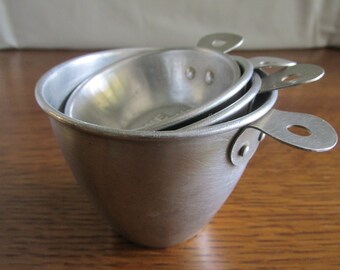 Vintage Set of Metal Measuring Cups
