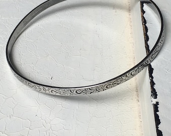Vintage Sterling Silver Floral Bangle Bracelet. Bangle Bracelet. Sterling Silver Bracelet. Art Deco Bracelet. Flower Design Bracelet