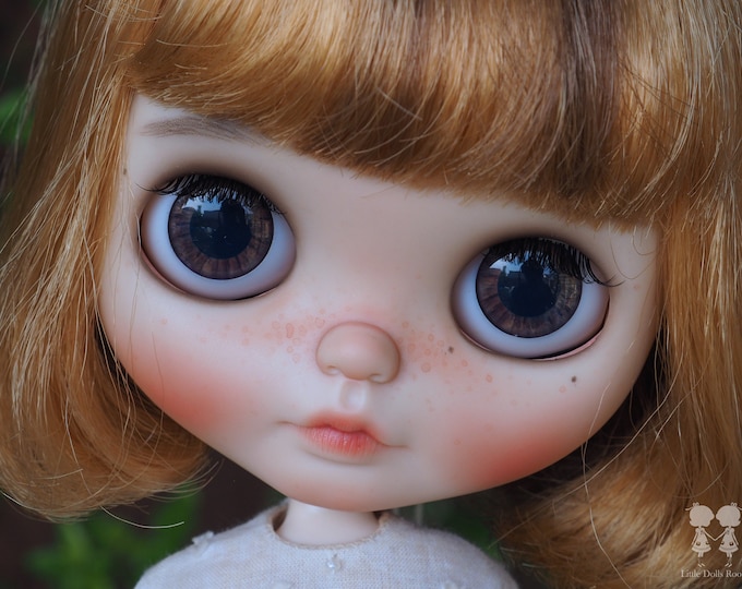 OOAK Custom Blythe Doll for Adoption : Peanut