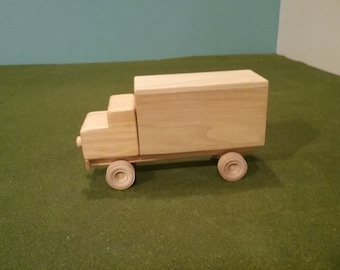Wood Cargo Delivery Truck - Open Back