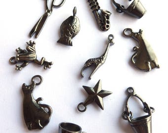 Set of 11 pendants mixed gunmetal DY020 L1