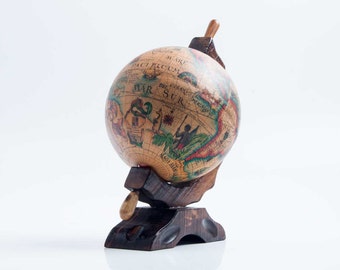 VINTAGE GLOBE. Magallanica earth globe. "Recuerdo de Mallorca"