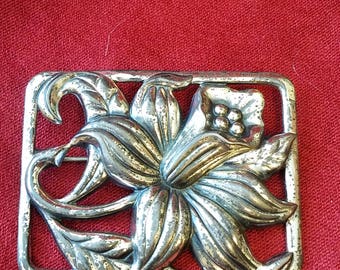 Danecraft floral brooch rectangular