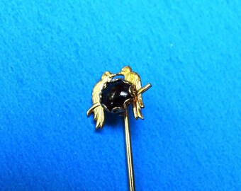 Love bird pin Vintage pin with two shiny birds around a black cabochon