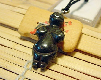 Hematite Goddess / Venus Willendorf Pendant on cord, Fertility, Birth 14t512