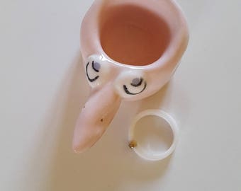 "Pelican Happy", funny gift Ceramic ceramic rest-ring, pave ring pink ceramic, fun animal gift, pink Pelican