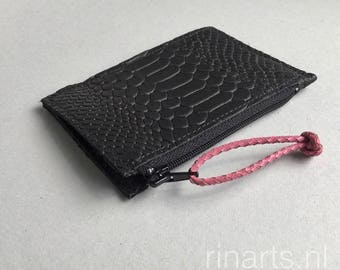 Leather wallet / small purse / coin case / card holder ZIPPY in black snake print leather. Leather slim wallet. Leather coin wallet