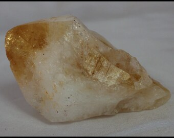 Citrine Crystal Point Metaphysical Meditation Crystal Reiki Stone Chakra Crystal Gifts for Home Birthday Gifts Trendy Office Decor