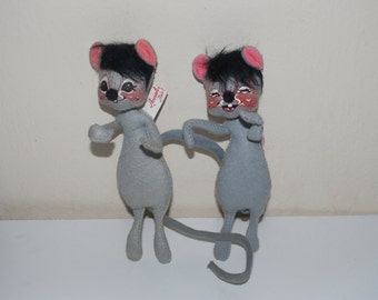 Annalee Mobilitee Mouse Mice 8" 1965 Pair Twins Couple