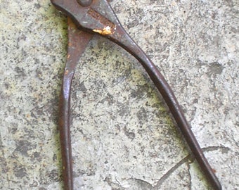 Vintage iron pincers by Bernard. Pliers nail puller forge blacksmith farrier pinchers. Vintage tools, antique tools, farm mechanic workshop