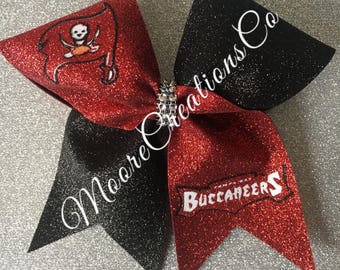 Tampa bay buccaneers cheer bow