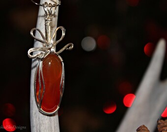 Carnelian Pendant in Sterling Silver