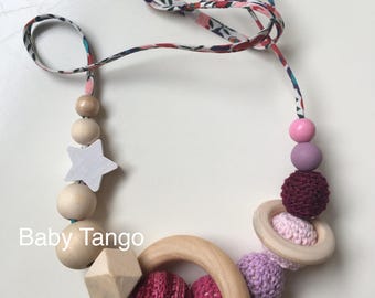 Breastfeeding Necklace*nursing necklace*feeding necklace*handmade*crochet beads*highqualitylaces*natural wood