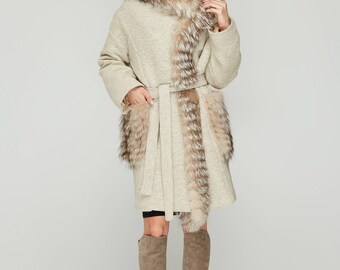 Сoat with silver fox