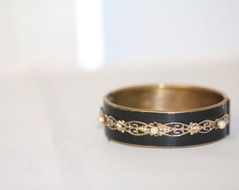 Antique Victorian Bangle Bracelet, Mourning Bracelet, Mourning Jewelry, Vintage Black Bangle Bracelet, Black and Pearl Bracelet,