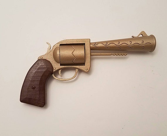 Fortnite Revolver Replica - 570 x 465 jpeg 25kB