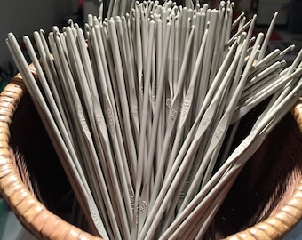 Size B (2.00MM) Boye Crochet Hooks