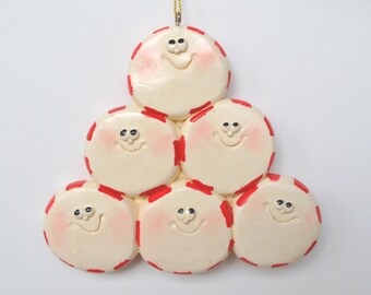 RETIRING DESIGN....Personalized Peppermint Family of 6 Christmas Ornament / family ornament / family of 6