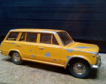 VAZ 2102 Vintage model 1:43 metal Soviet USSR Russian Under the restoration toy car