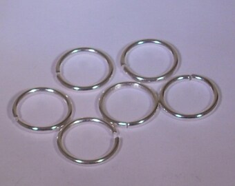 Pearl open ring 16mm X 9 silver metal