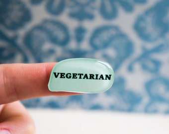 vegetarian button , gift for vegetarian , vegetarian pins , vegetarian jewelry