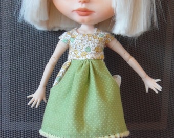 BLYTHE DOLL -- Cotton Dress made for Blythe With Deep Side pockets--