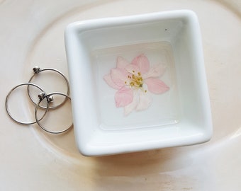Trinket Dish with Flowers, Small Ring Organizer, Jewelry Storage, Square Ring Dish, Minimalist Ring Holder, Flower Bowl, Nature Lover Gift