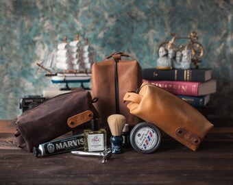 Personalized leather dopp kit, mens leather toiletry bag, mens dopp kit, mens toiletry bag