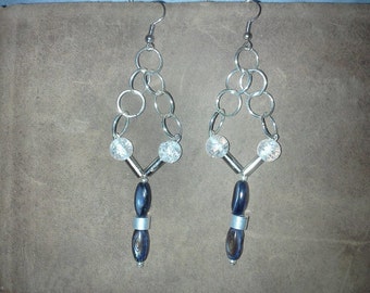 Y-shaped dangle earrings