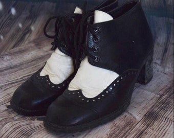 SH_007) Vintage leather ankle boots Black/white Oxford