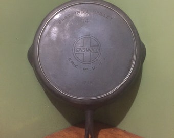 griswold skillet slant logo EPU with heat ring 1920, no 14 skillet