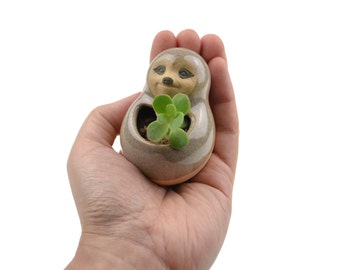 Tiny sloth planter - animal planter, ceramic planter - made in Brazil - mother's day