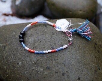 Bracelet decorated with a Pompom